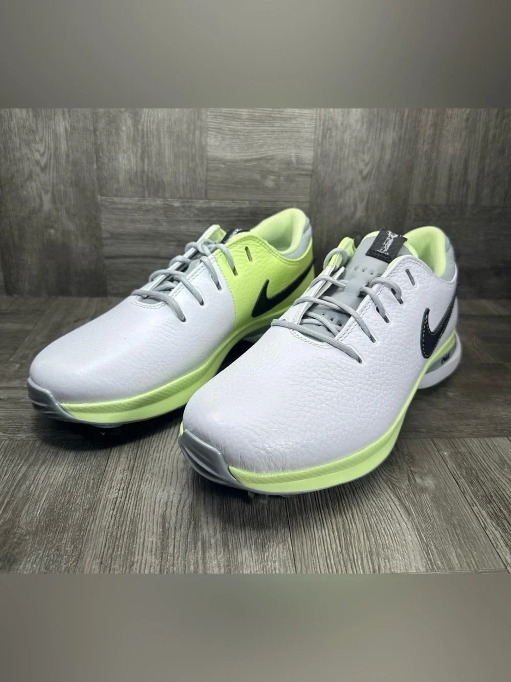 Golf Shoes - NEW